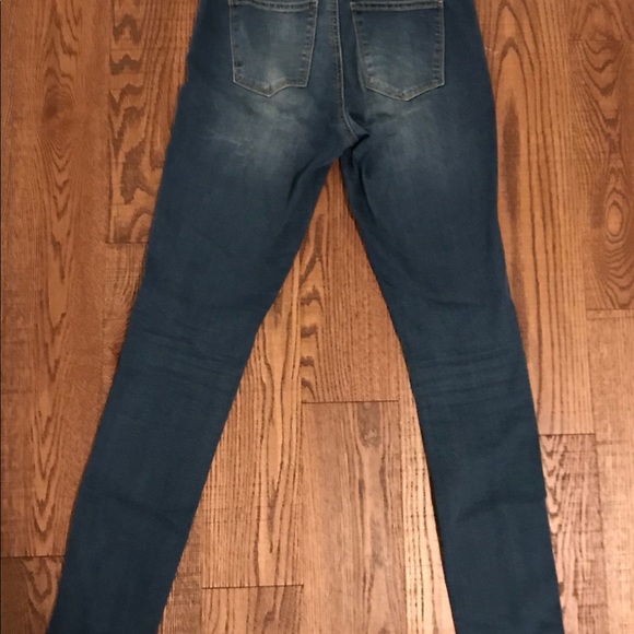 3 Pairs of Jean pants - Picture 2 of 4